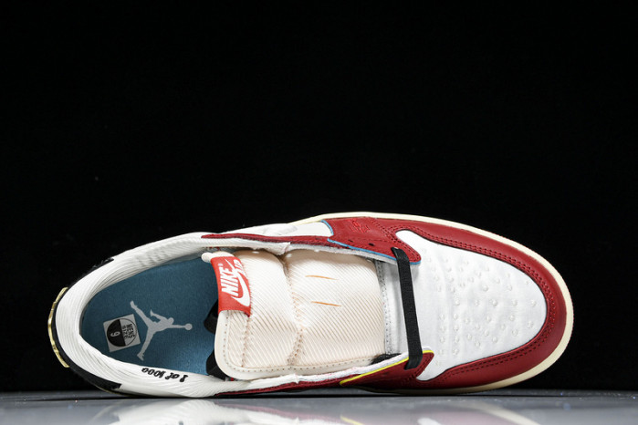 trophy room x air jordan 1 low og “home” hv6157-100