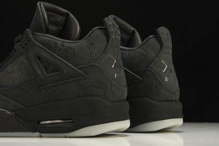 nike air jordan 4 retro kaws black 930155 001