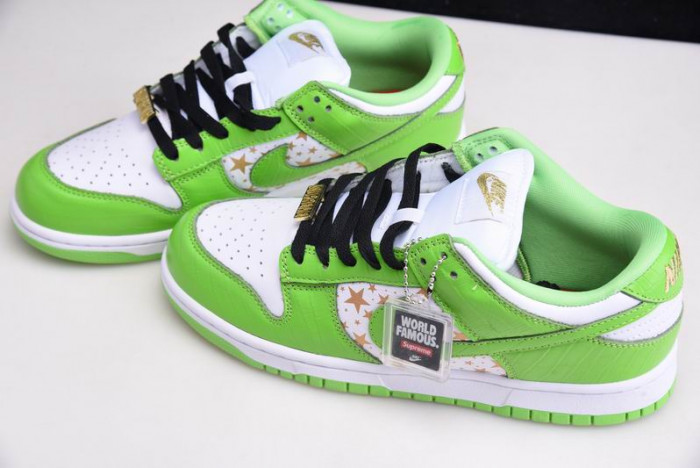 nike sb dunk low "s*upre*me - mean green" - dh3228-101