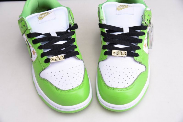 nike sb dunk low "s*upre*me - mean green" - dh3228-101