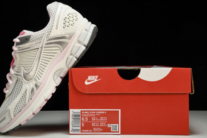 nike zoom vomero 5 "520/silver/pink" fn3695-001