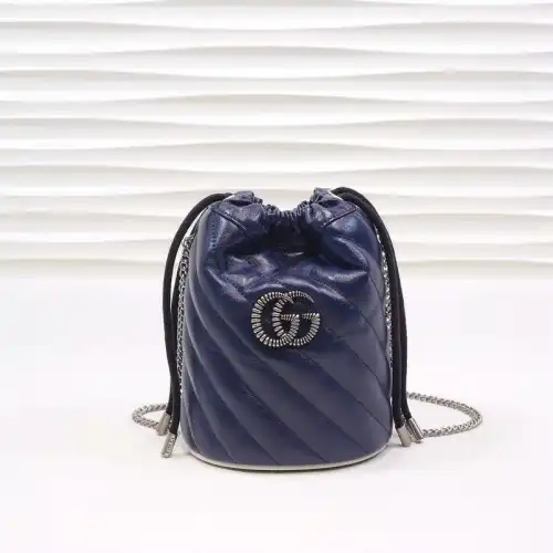 G*u*i bags 205b570026