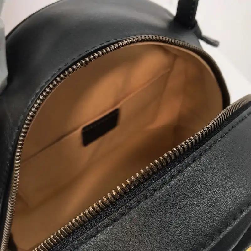 G*u*i bags 20b570082