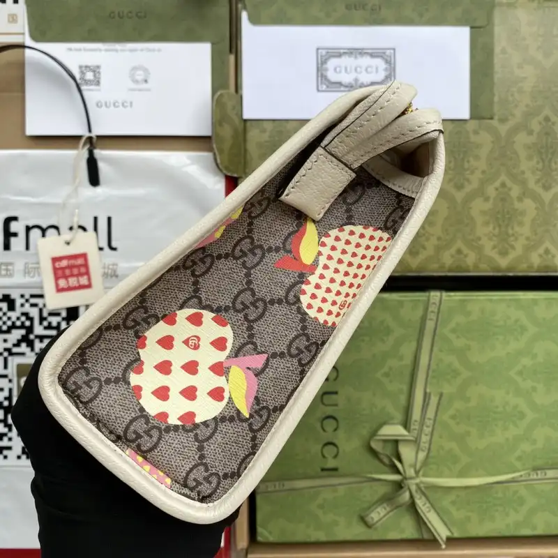 G*u*i s bags 2108ya0078