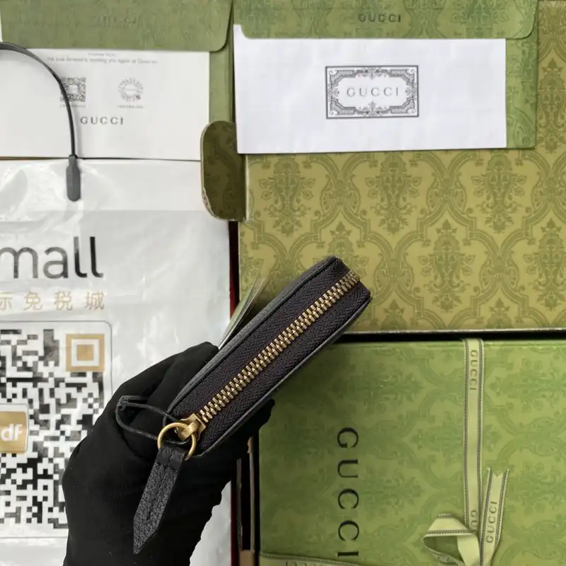 G*u*i s bags 2108ya0091