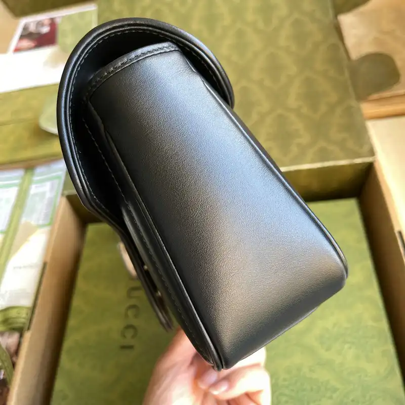 G*u*i bags 2110ya0004