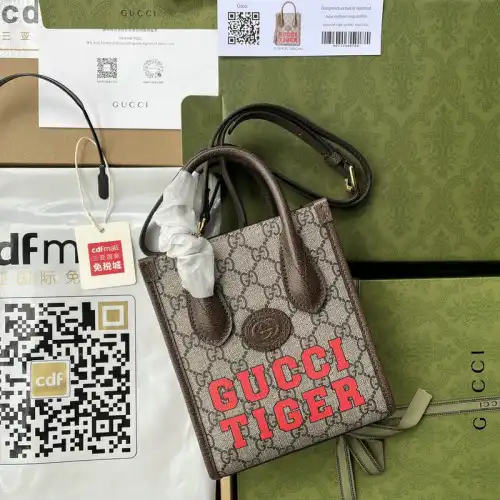 G*u*i bag 2204ya0072