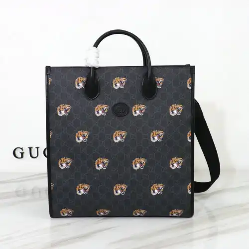 G*u*i bag 2209dj0009