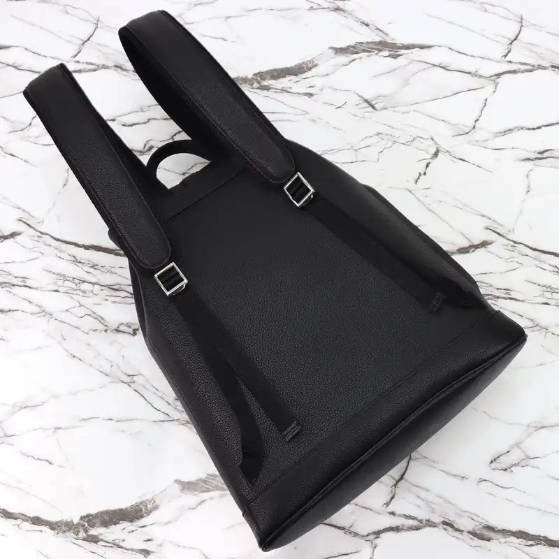 G*u*i bags 2411ya0203