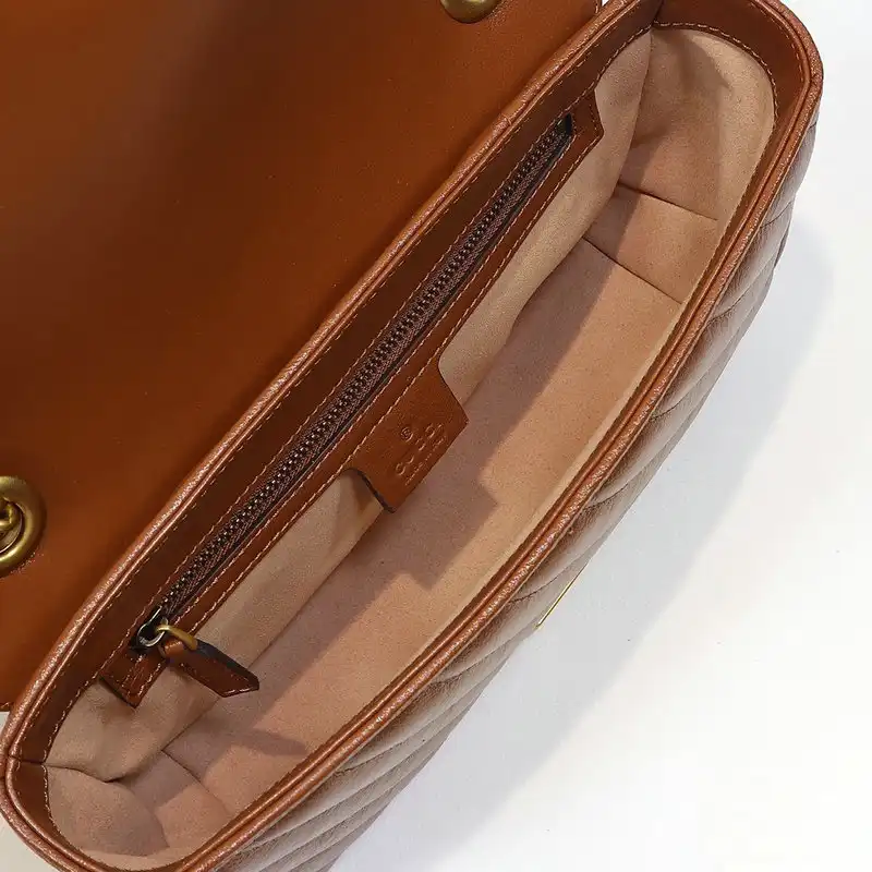 G*u*i bags 2012sh0006