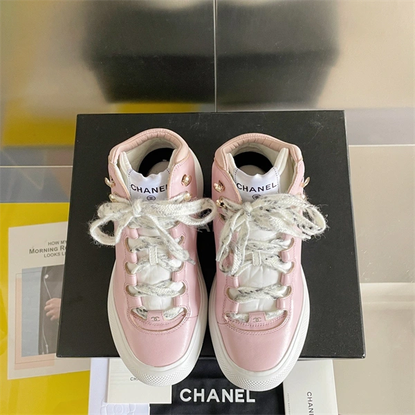 Sporty CHANEL 2168