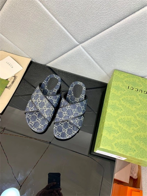 Bold Gocci Slipper 5744