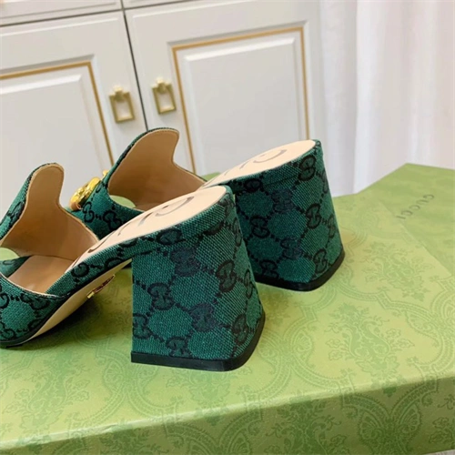 Resilient Gocci Slipper 5638