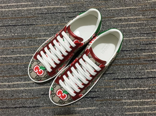 lightweight G*u*i ace sneaker 147