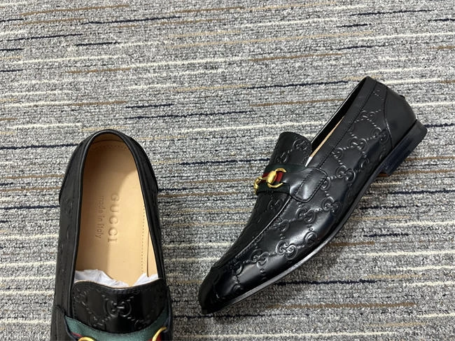 G*u*i loafer tailored 311