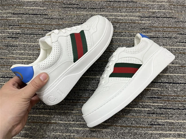 modernlook G*u*i low top sneaker 550