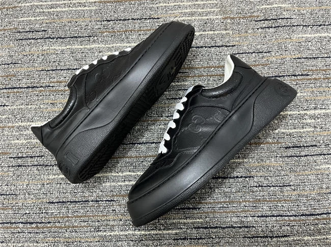 breathable G*u*i low top sneaker 554