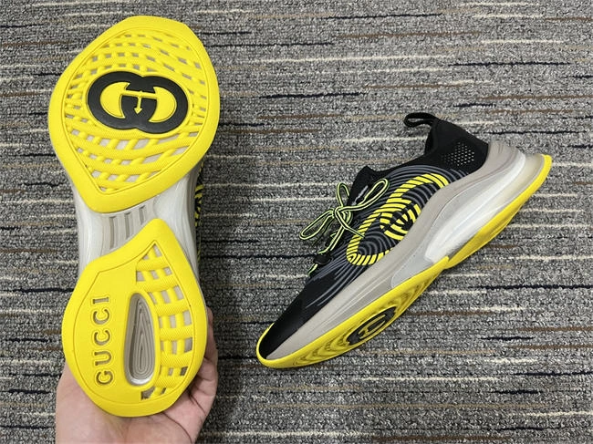 sunprotective G*u*i runners 91