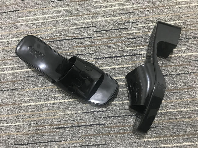 G*u*i side women upgraded 483