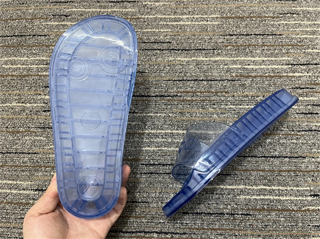 classic G*u*i slide 432