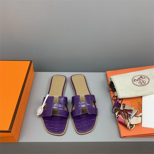 H Slipper Refined 2328