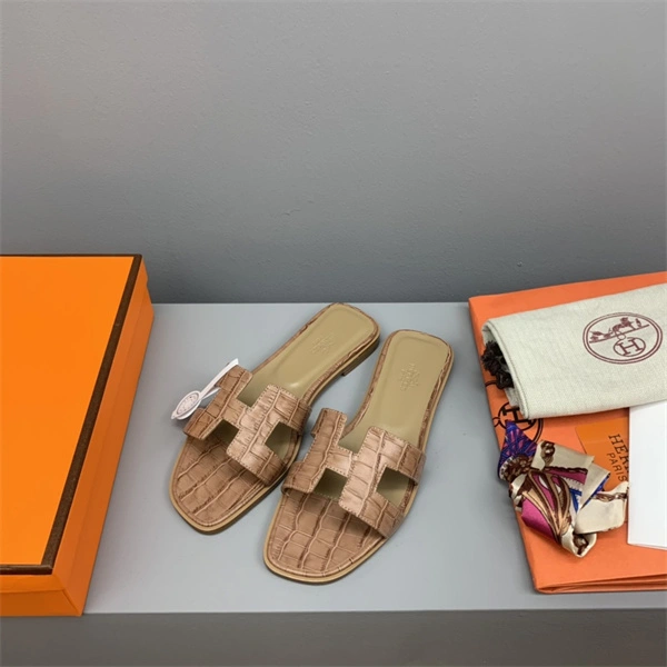 H Slipper Refined 2328