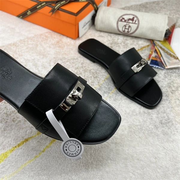 H Slipper WellDesigned 2355