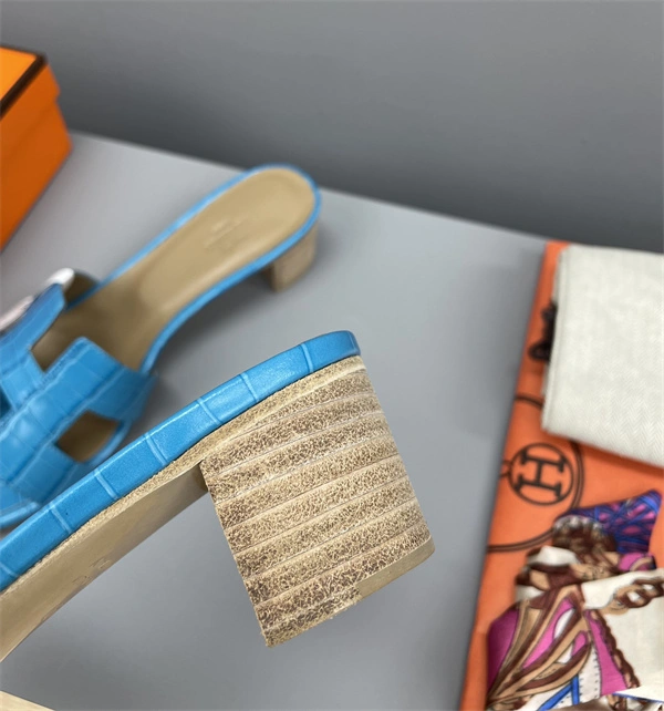 Timeless H Slipper 2385