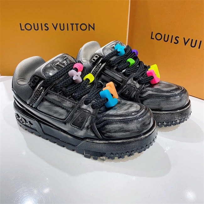 EyeCatching Lv Trainer Sneaker 2064
