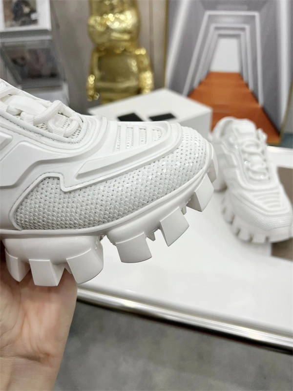 PRADA Comfortable 3226